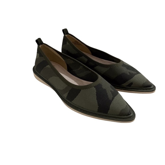 Louise Et Cie Celete Washable Point Toe Flat Green Camo Size 6 - Picture 2 of 9